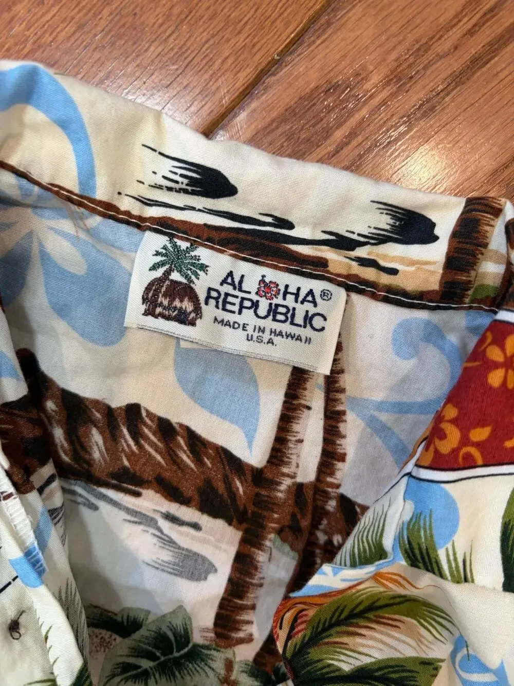 Aloha Republic Toddler Boys 3T Hawaiian Shirt and Short Set Surfboard Print